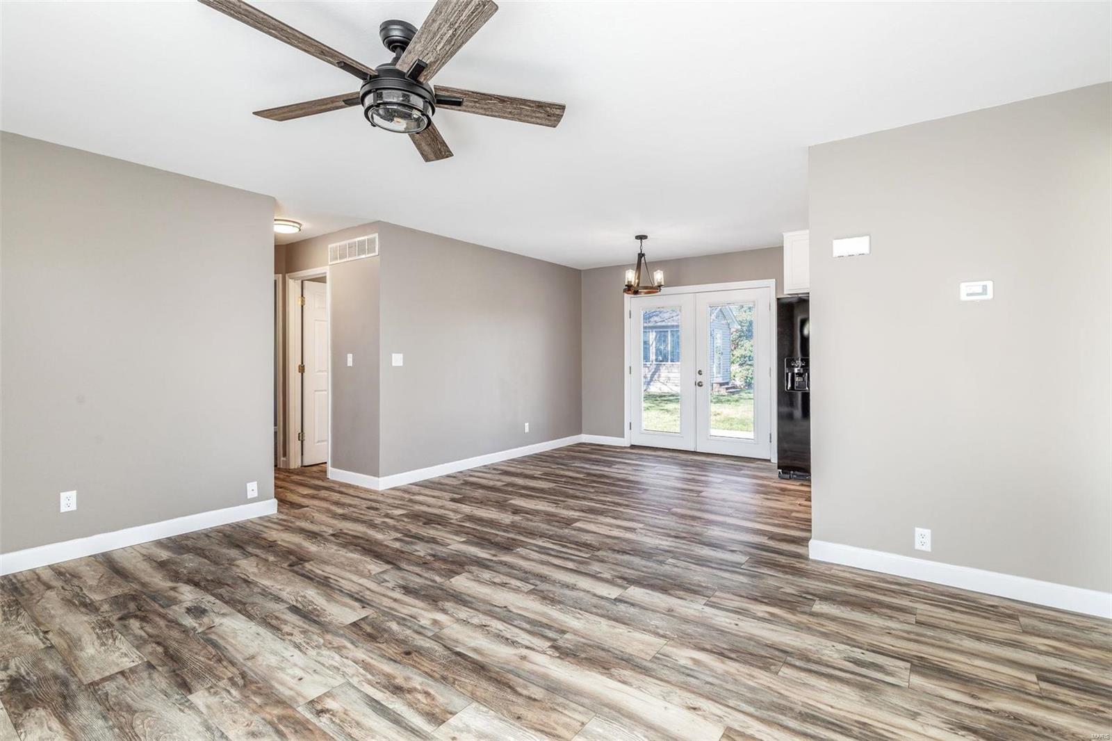 253 Veterans Drive Property Photo 8