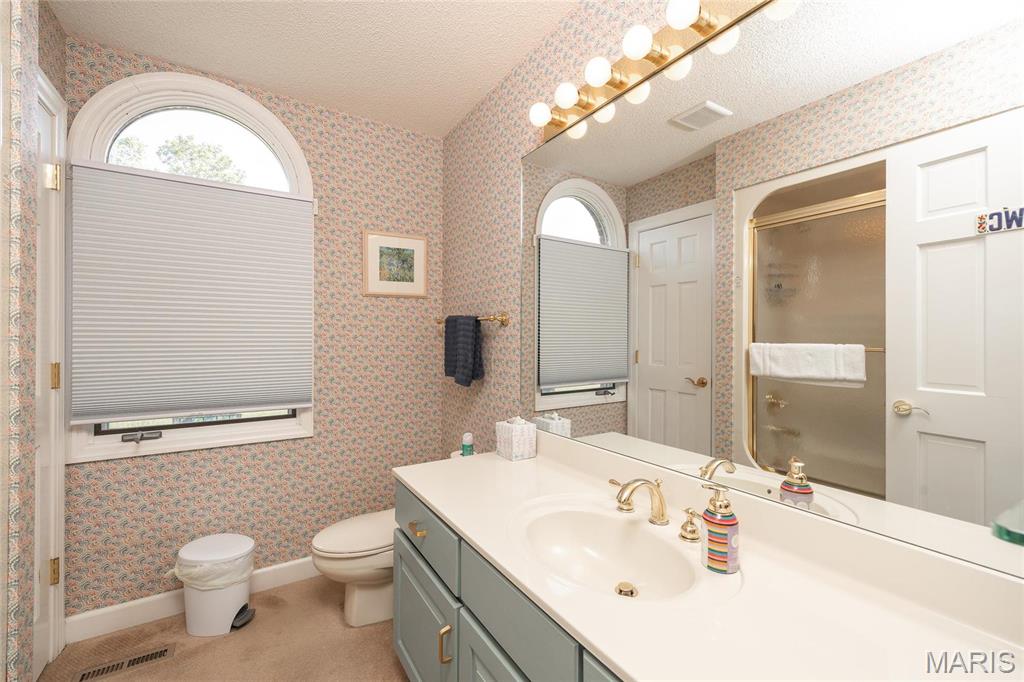 1 Tara Point Drive Property Photo 28