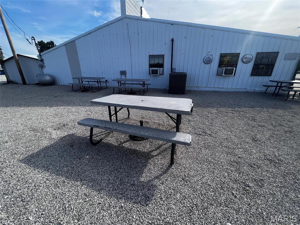 1324 W Saint Joseph Street Property Photo 1