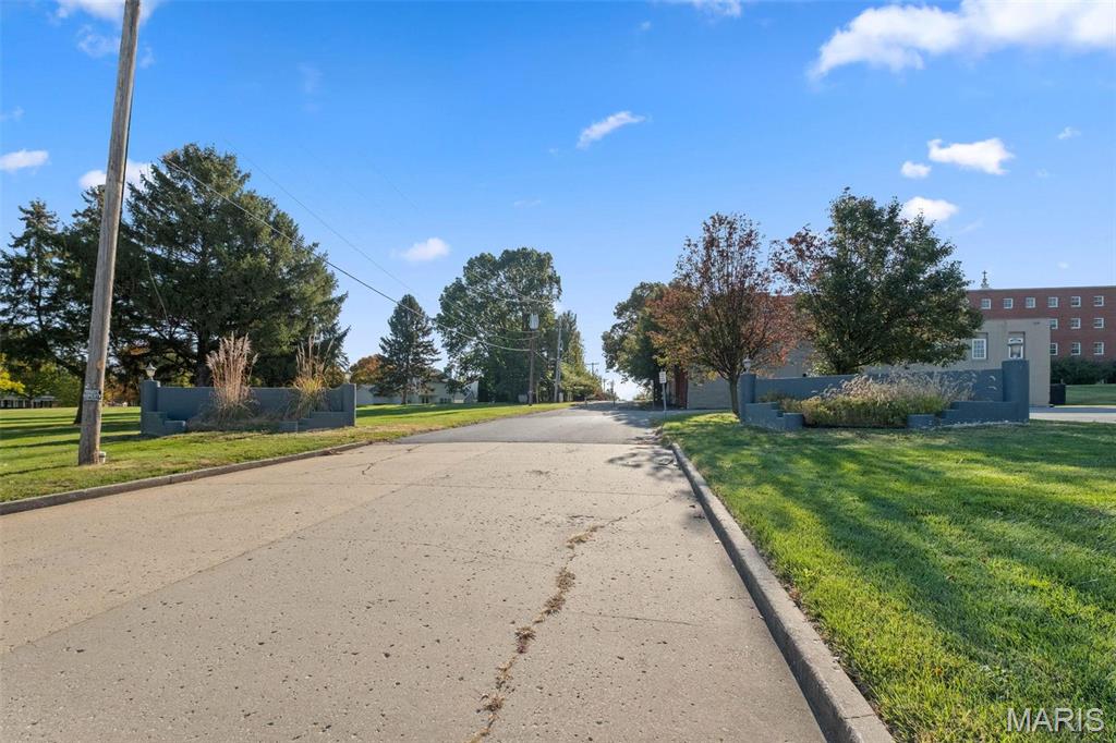 700 Howdershell Road Property Photo 35