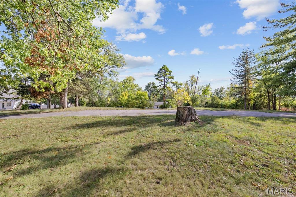 638 Jeffco Boulevard Property Photo 6