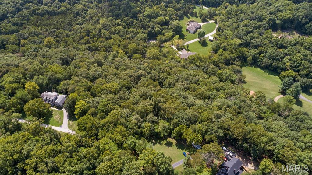 18520 Hawks Hill Road Property Photo 9