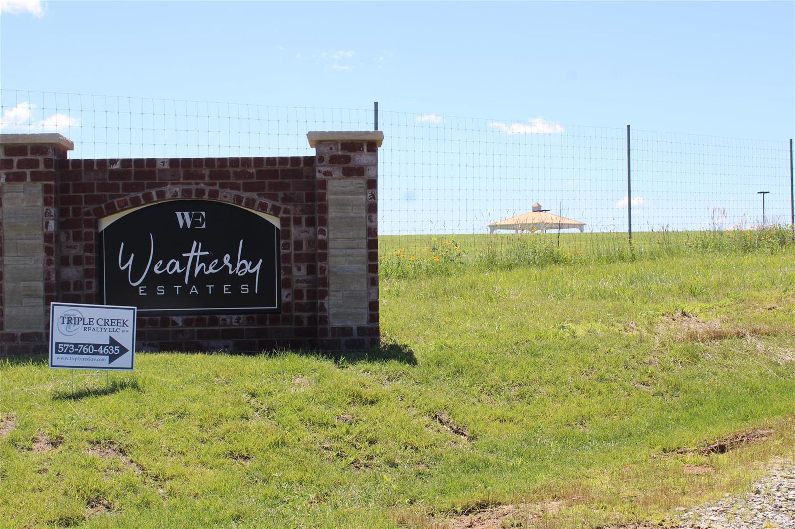 6 Weatherby Lane Property Photo 2