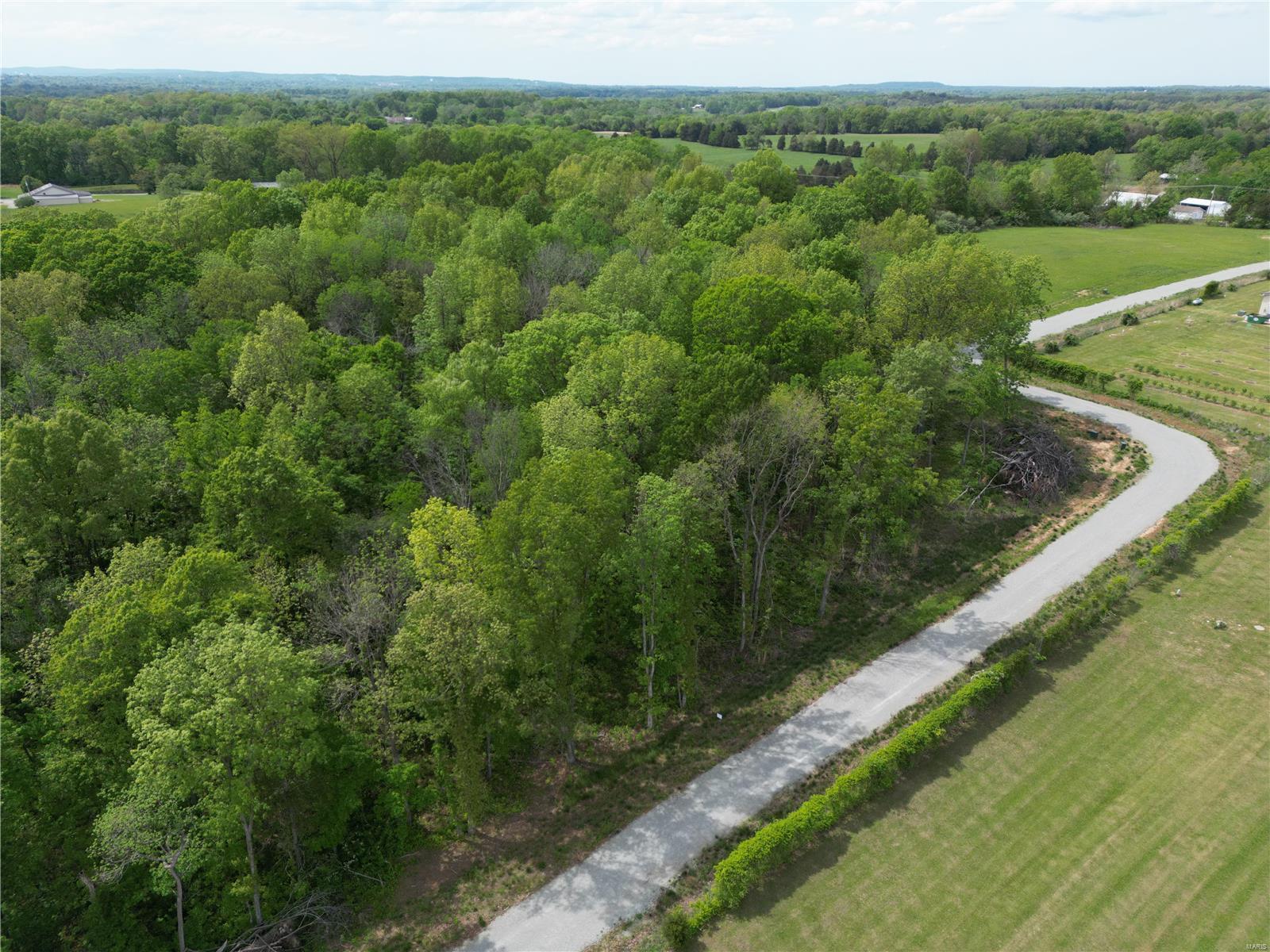 6 Weatherby Lane Property Photo 10
