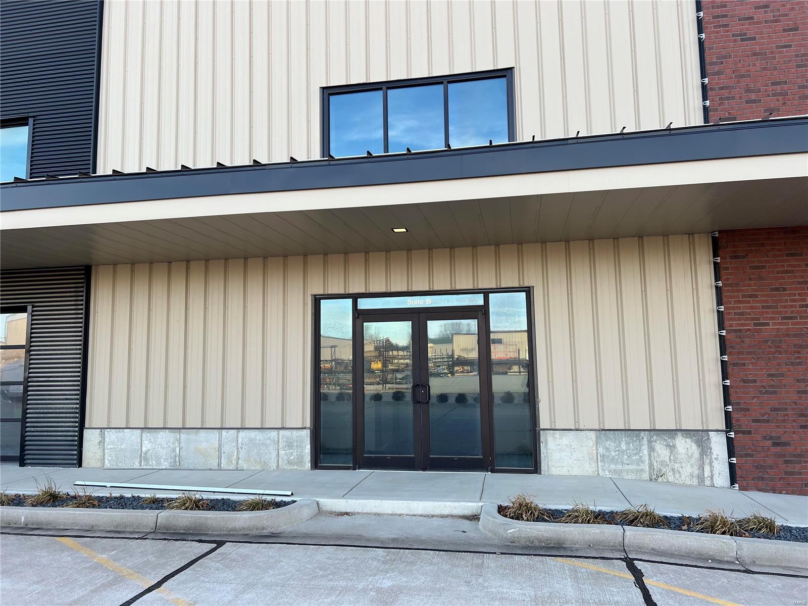 2015 S Perryville Boulevard Property Photo 1
