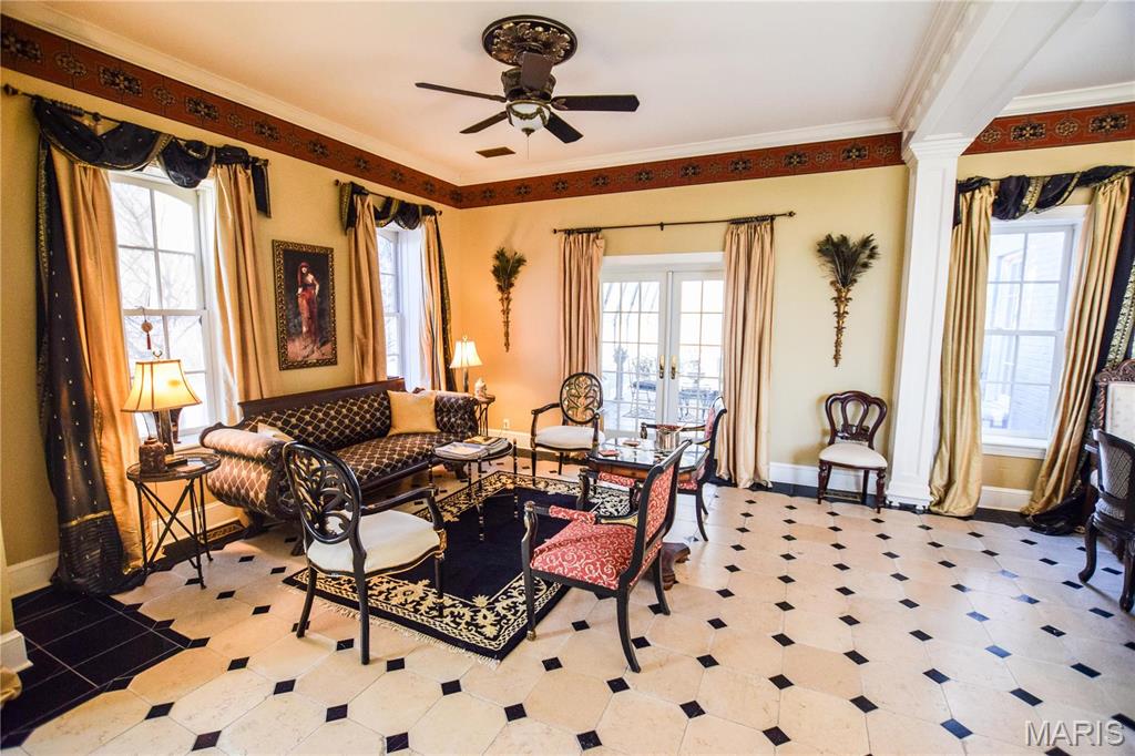 16093 Highway W Property Photo 5
