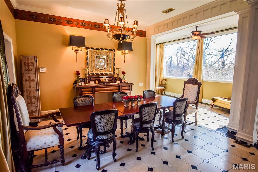 16093 Highway W Property Photo 7