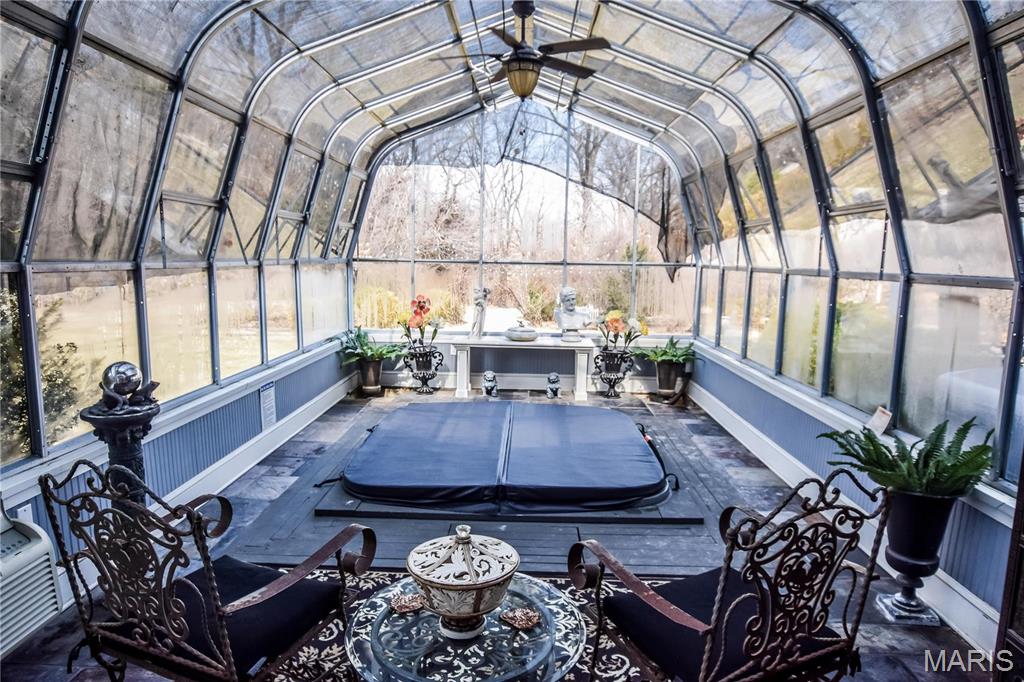 16093 Highway W Property Photo 10