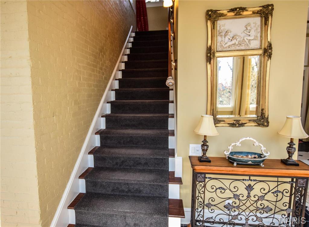 16093 Highway W Property Photo 13
