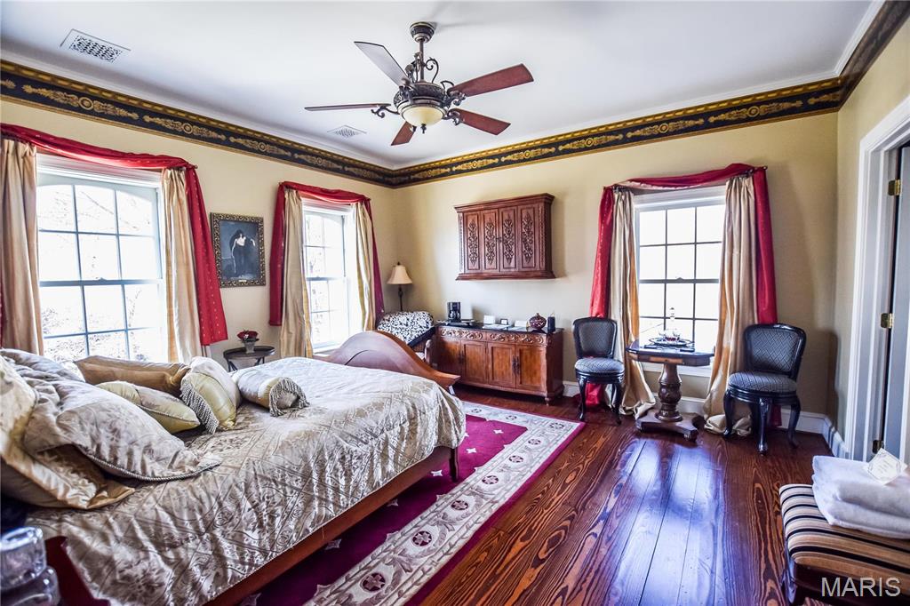 16093 Highway W Property Photo 22