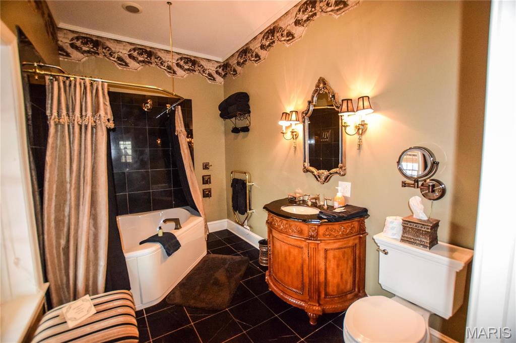 16093 Highway W Property Photo 27