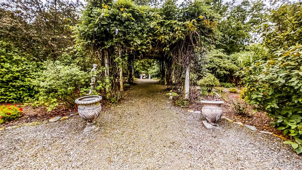 16093 Highway W Property Photo 33