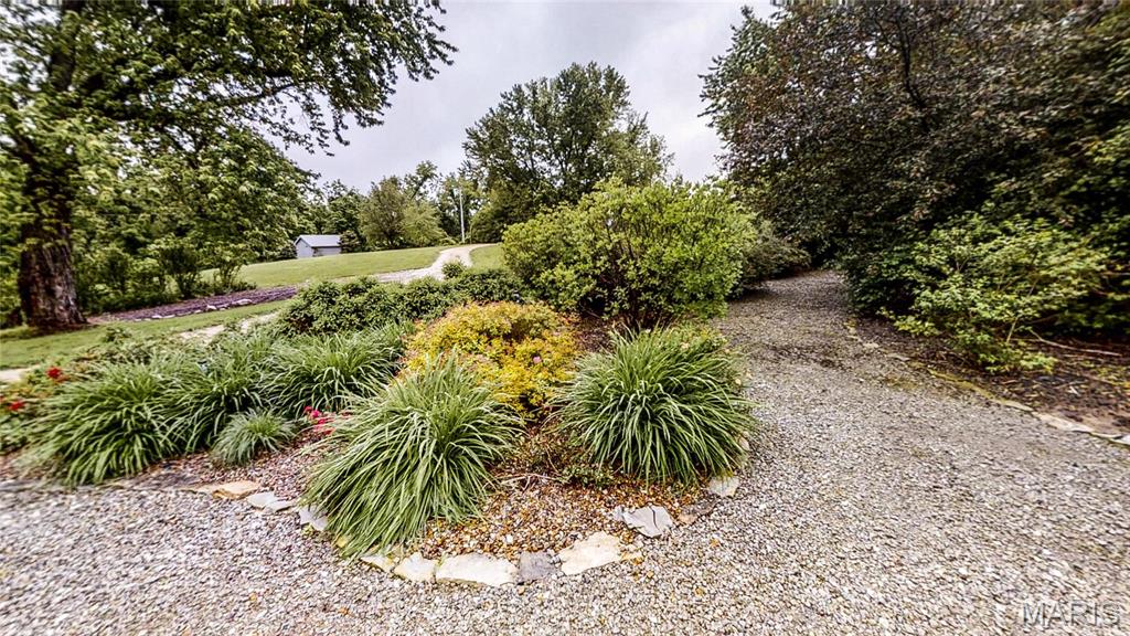 16093 Highway W Property Photo 36
