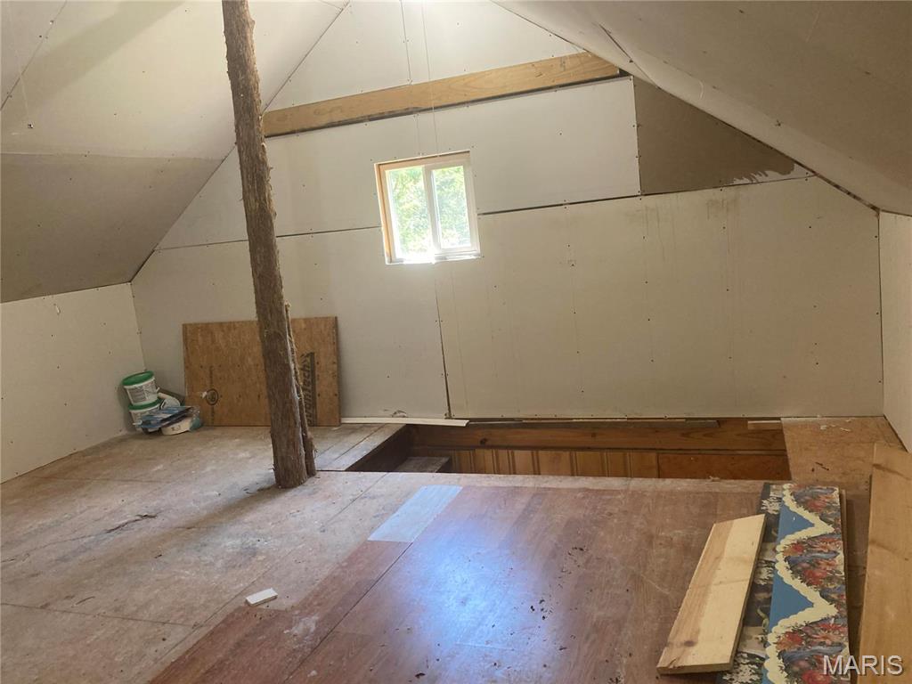 421 Park Lane Property Photo 12