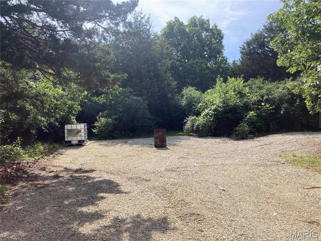 421 Park Lane Property Photo 31