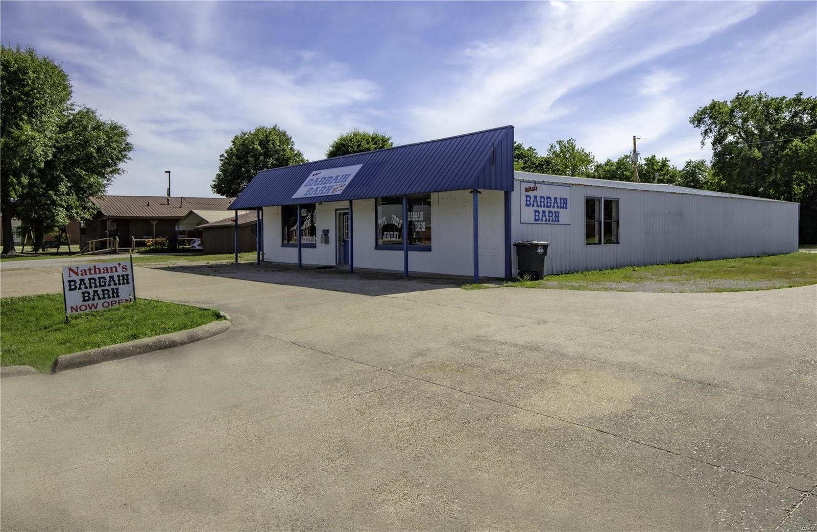 505 S State Highway 53 Property Photo 1