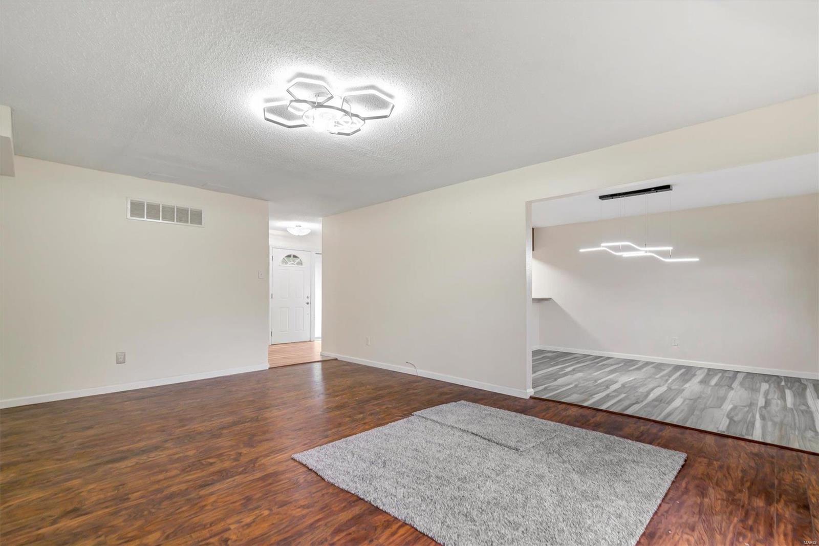 221 Braeshire Drive B Property Photo 7