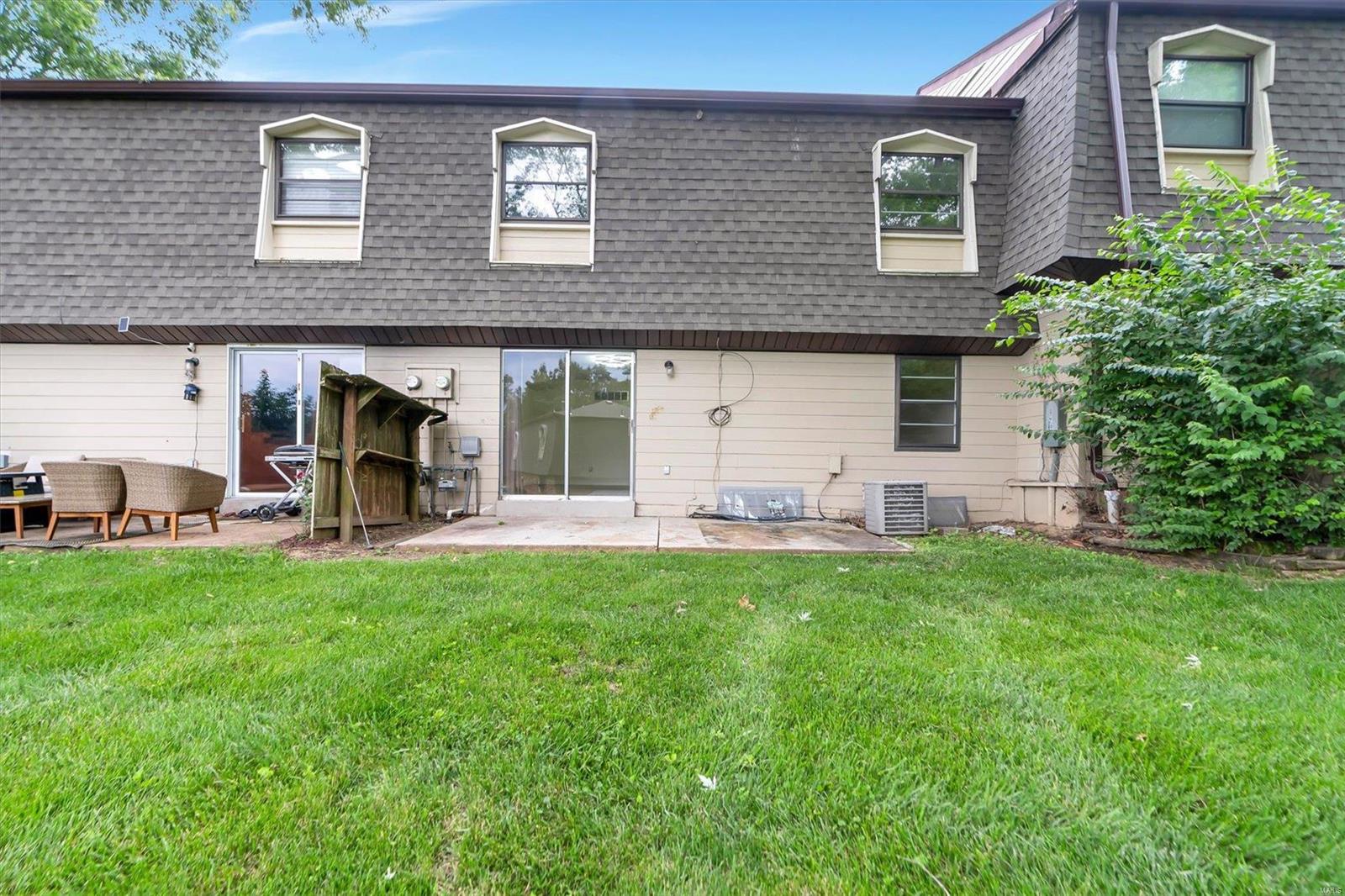221 Braeshire Drive B Property Photo 23