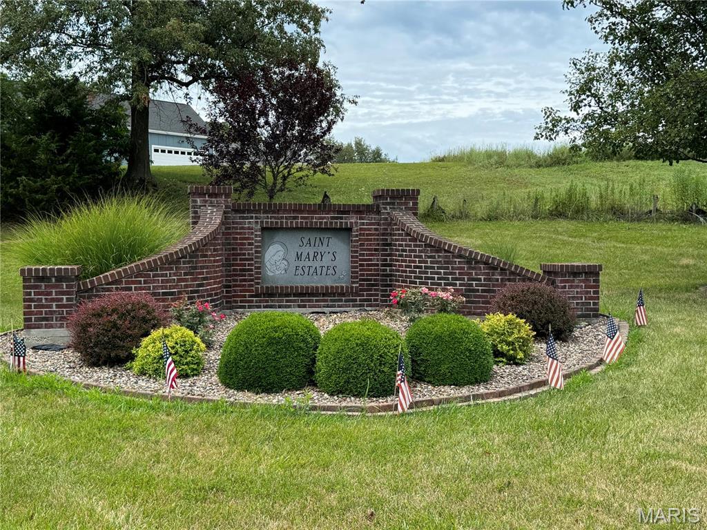 523 Saint John Lane Property Photo 3
