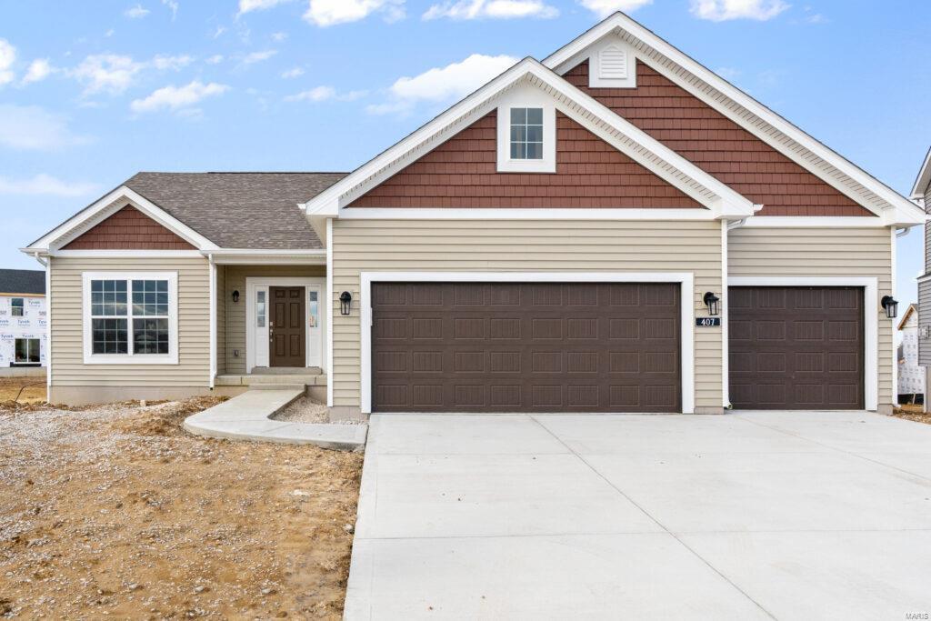 407 Farmhouse Drive Property Photo 1