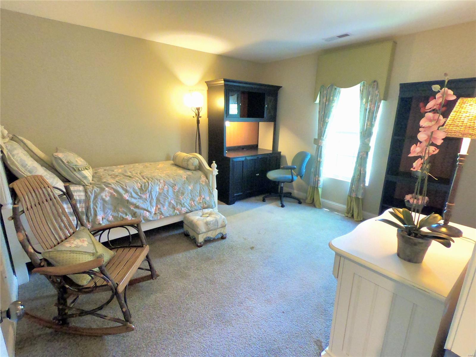 104 Stone Oaks Drive Property Photo 25