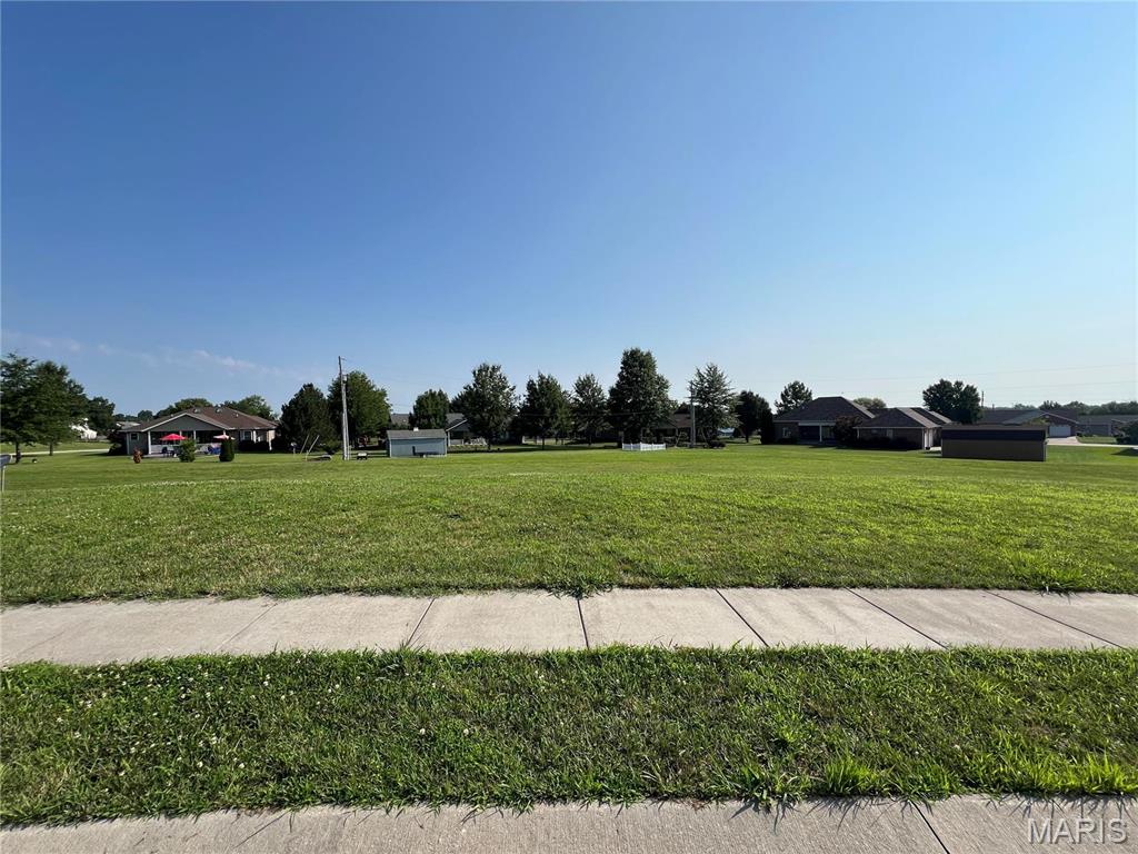 1654 Redbud Court Property Photo 2