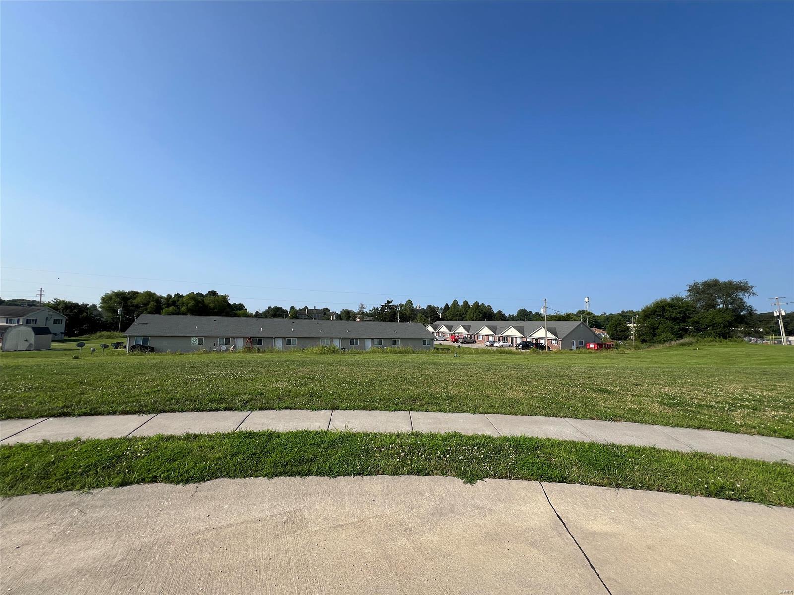 1645 Redbud Court Property Photo 1