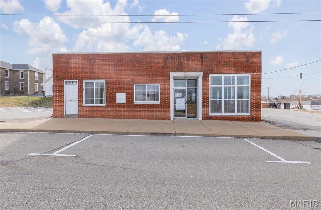 114 Main Street Property Photo