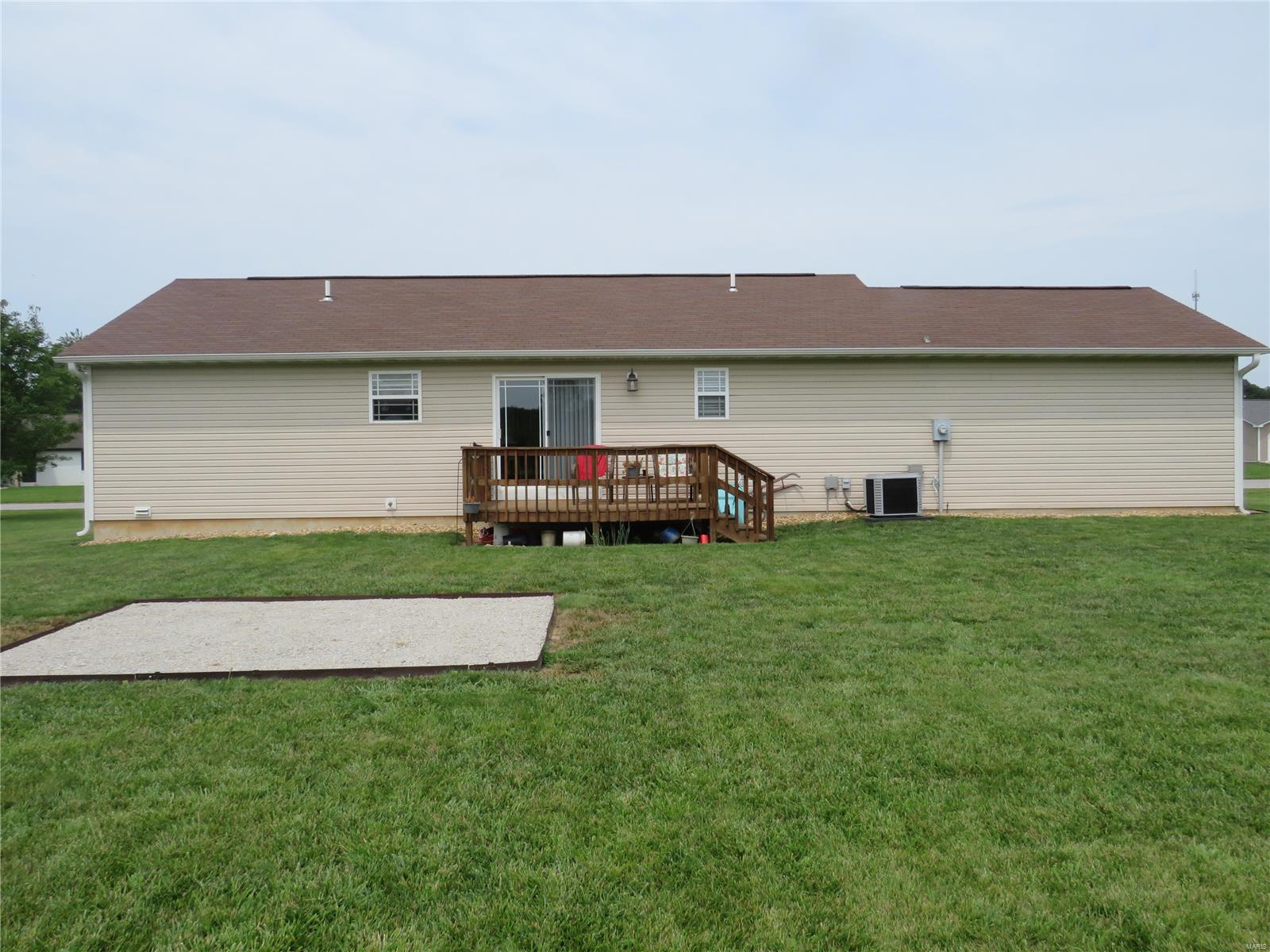1612 Luna Drive Property Photo 5