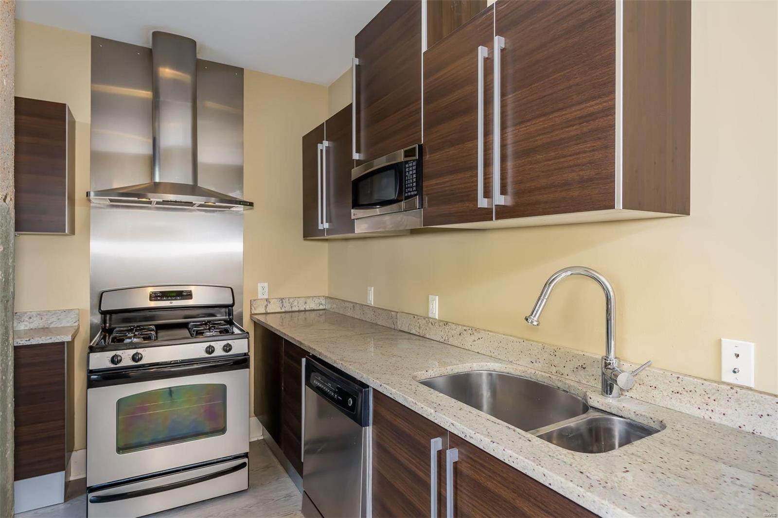 4100 Forest Park Avenue 522 Property Photo 15