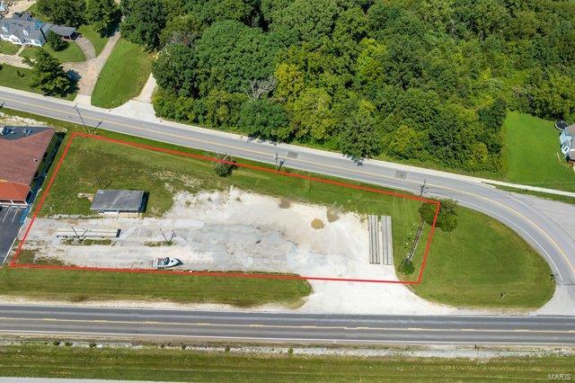 1 Ne Service Road Property Photo 1