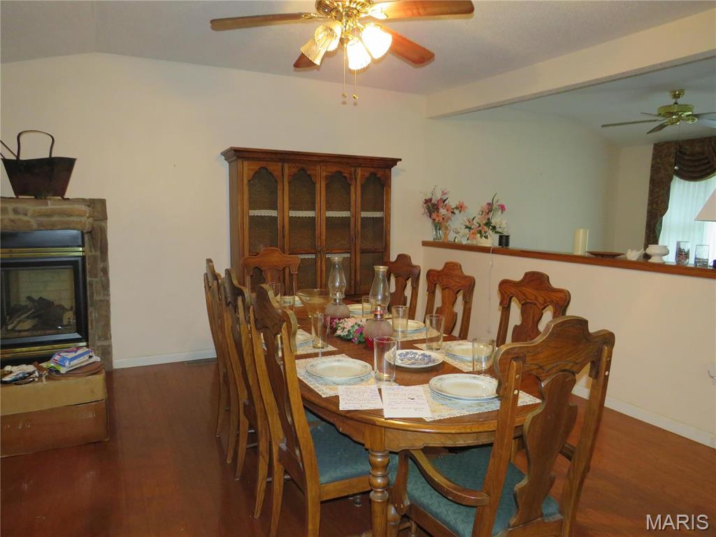 208 E Bittersweet Drive Property Photo 15