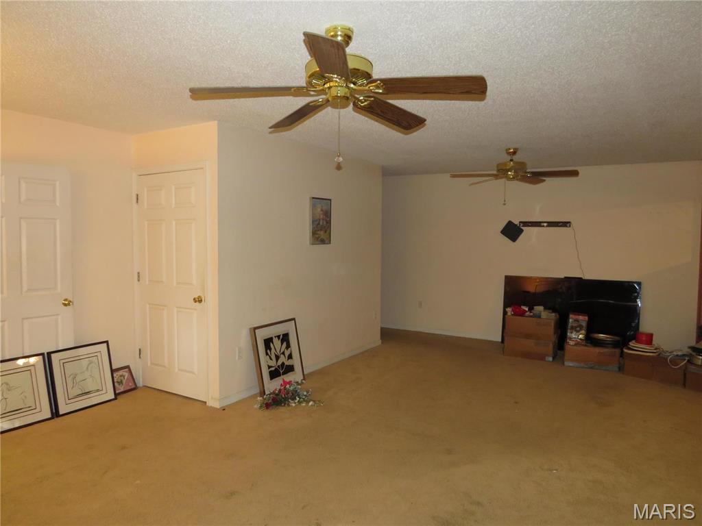 208 E Bittersweet Drive Property Photo 17