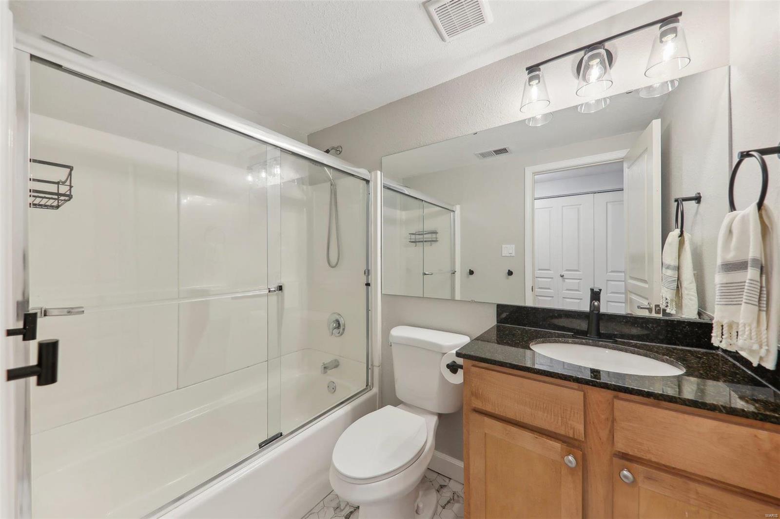 5673 Waterman Boulevard 31 Property Photo 11
