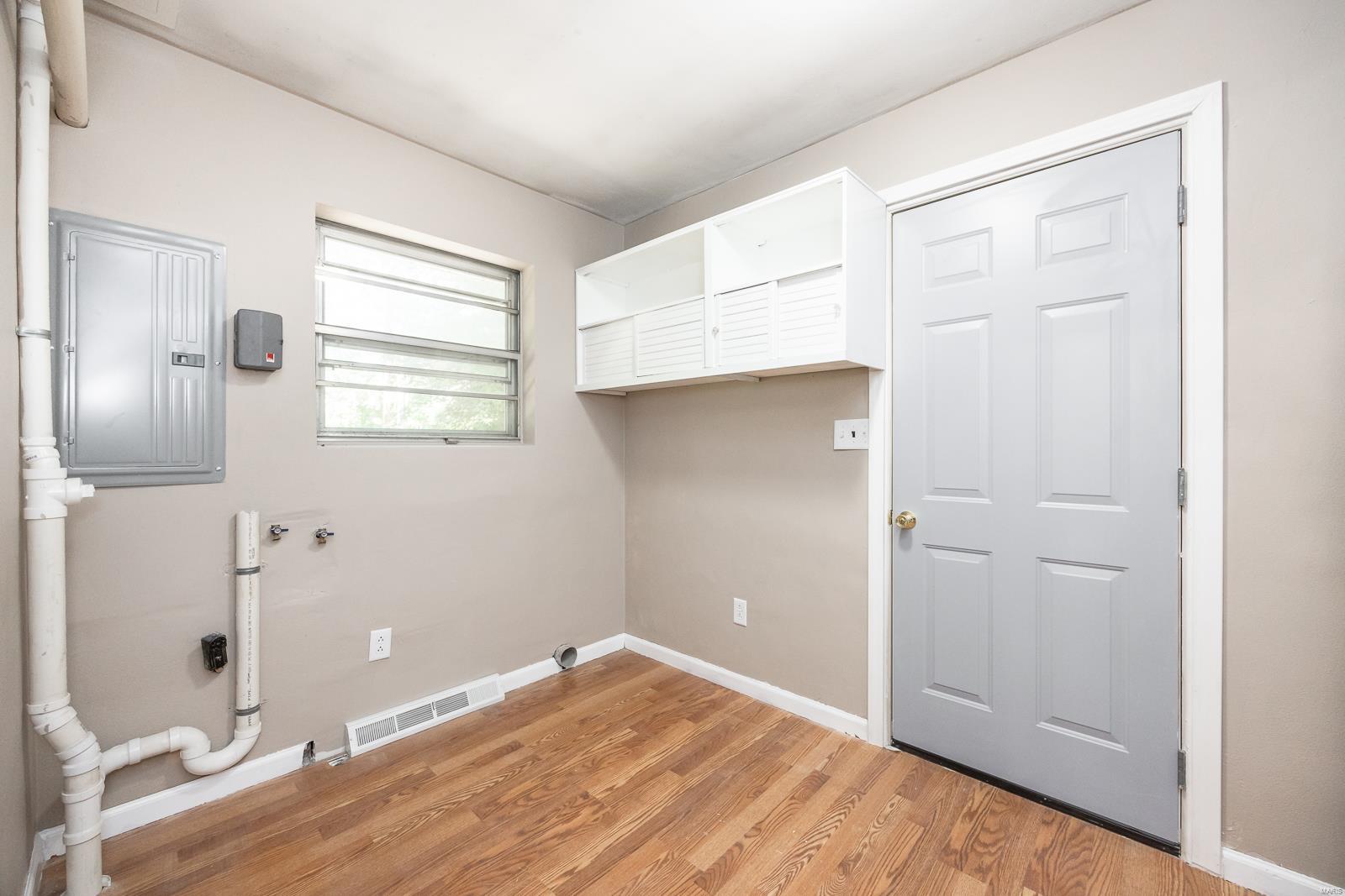 127 Creekside Drive Property Photo 14
