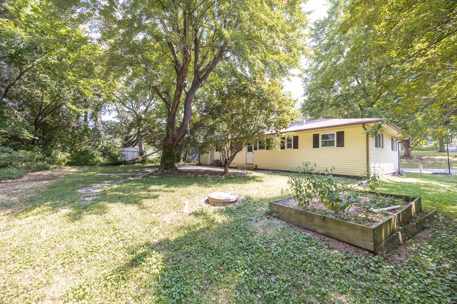 127 Creekside Drive Property Photo 27