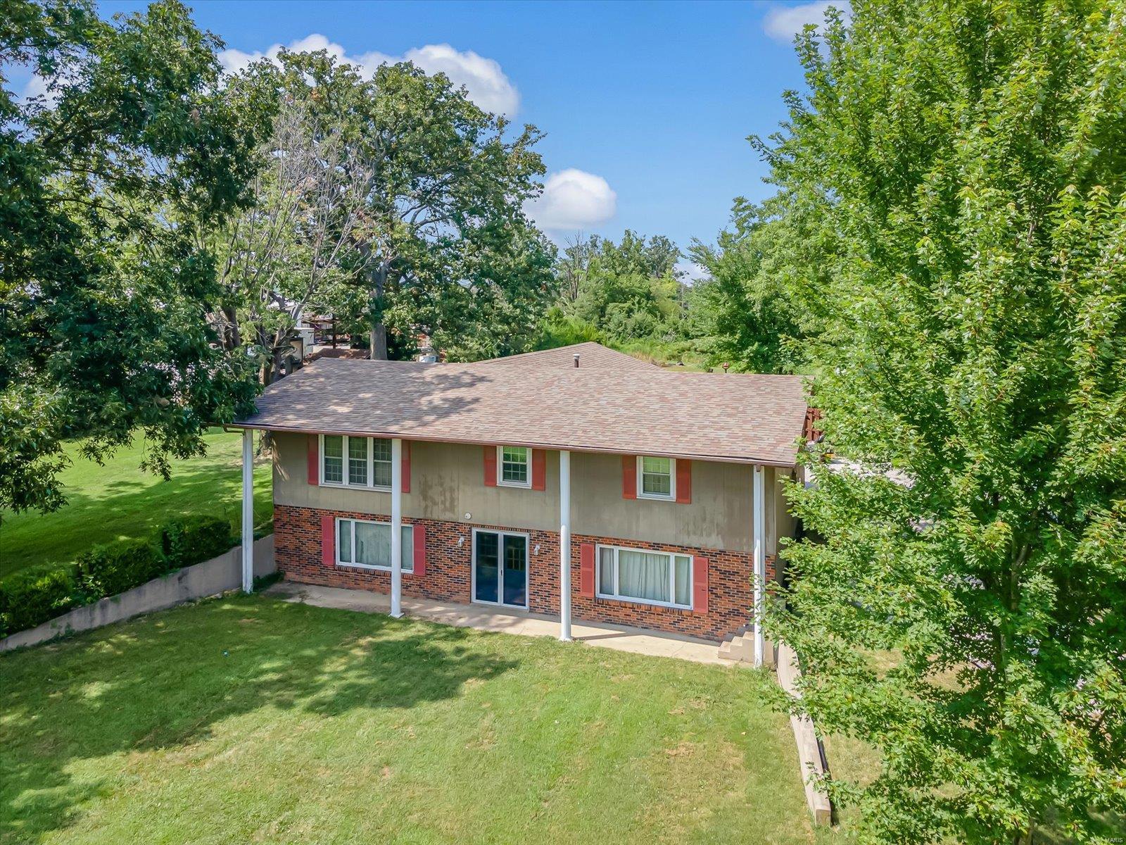 11333 Eiff Road Property Photo 3