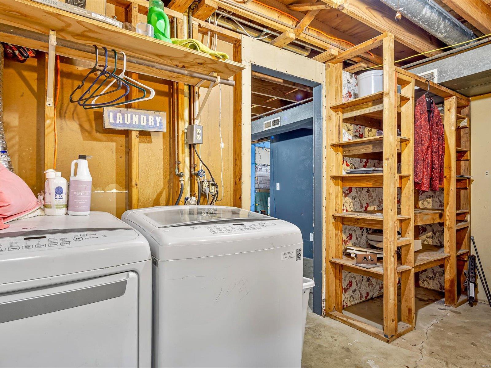11333 Eiff Road Property Photo 18