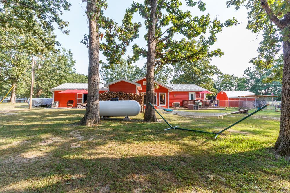 15227 Columbia Road Property Photo 4