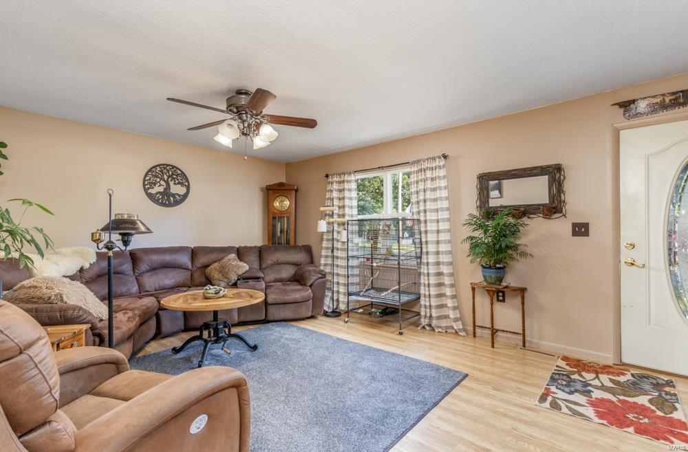 15227 Columbia Road Property Photo 8