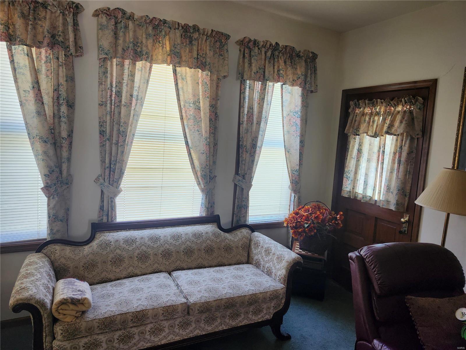206 S Court Street Property Photo 8