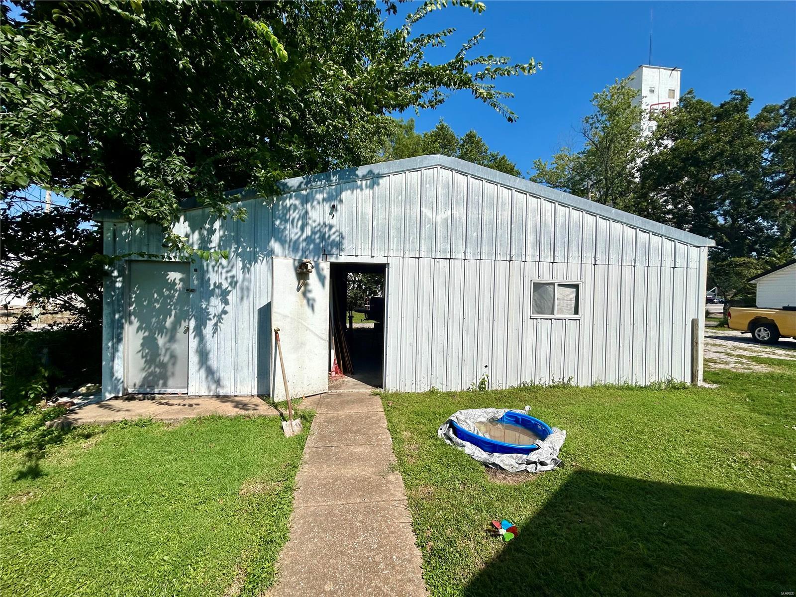 410 N Main Street Property Photo 4