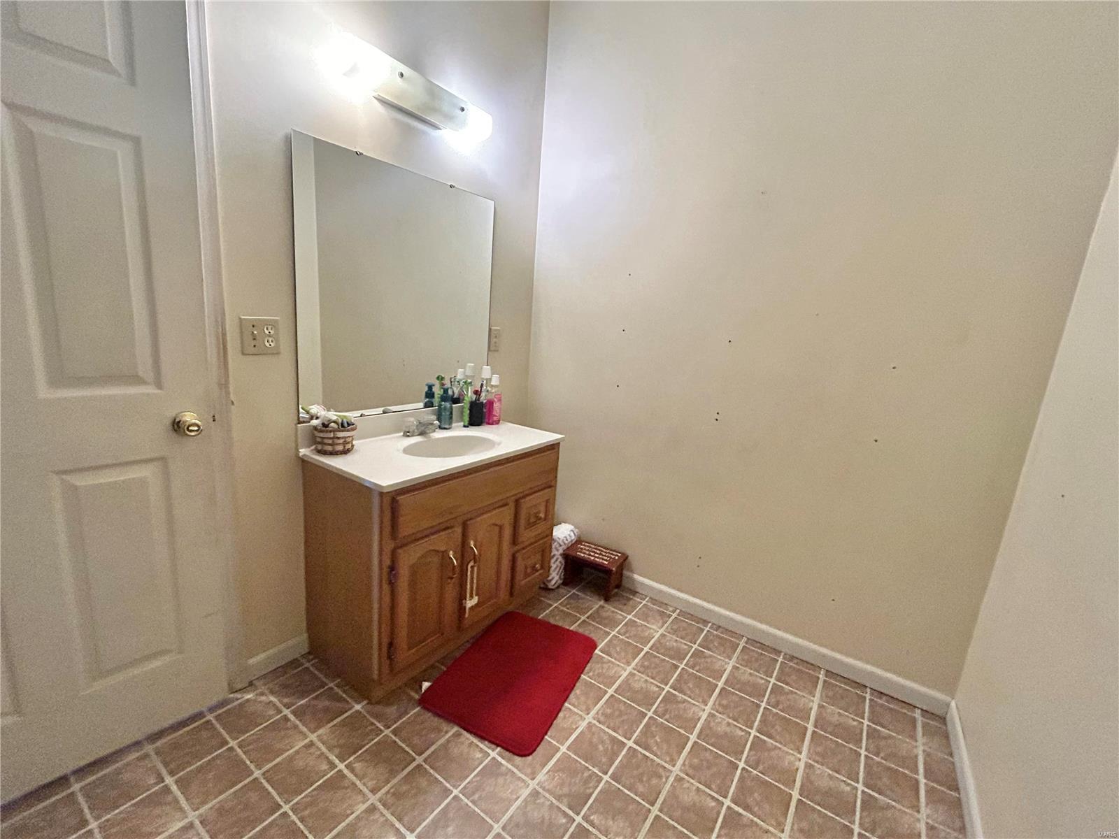 410 N Main Street Property Photo 15