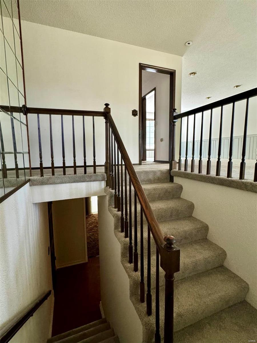 15164 Orchard Lake Drive Property Photo 2