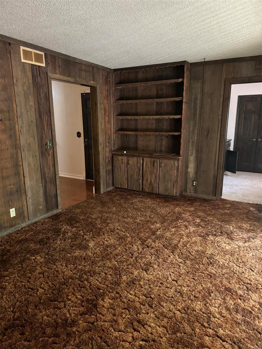 15164 Orchard Lake Drive Property Photo 11