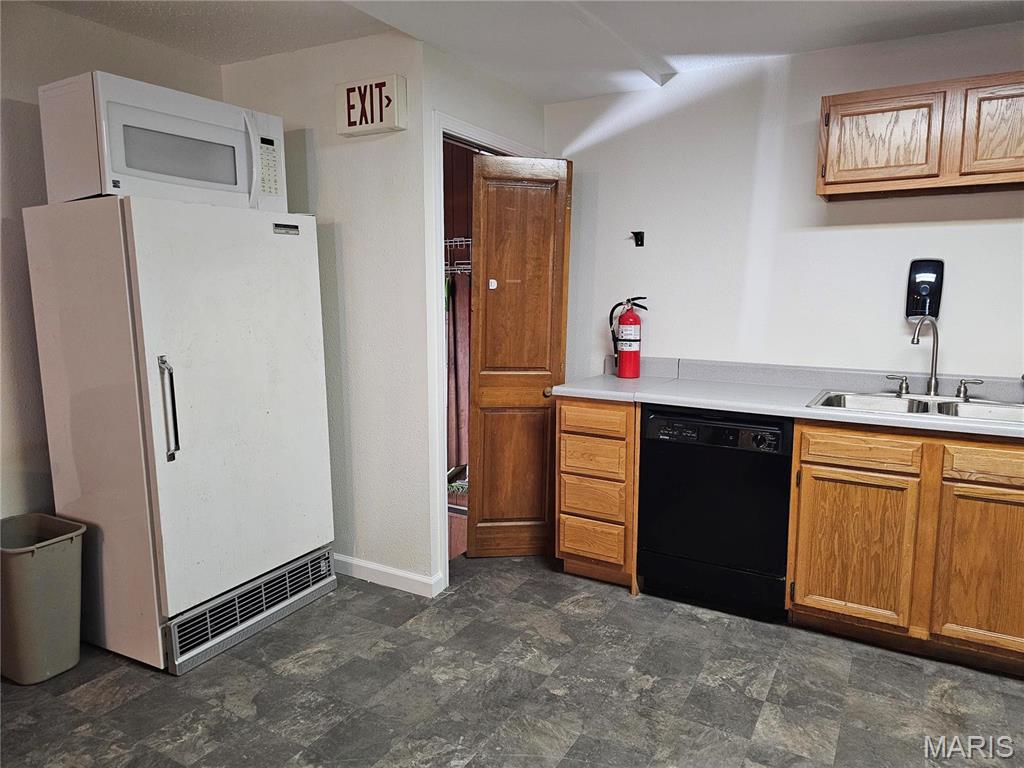 318 E Washington Street Property Photo 54