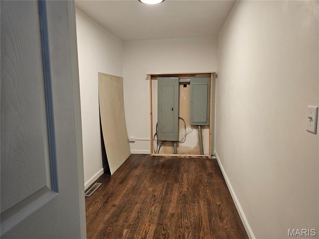 318 E Washington Street Property Photo 59