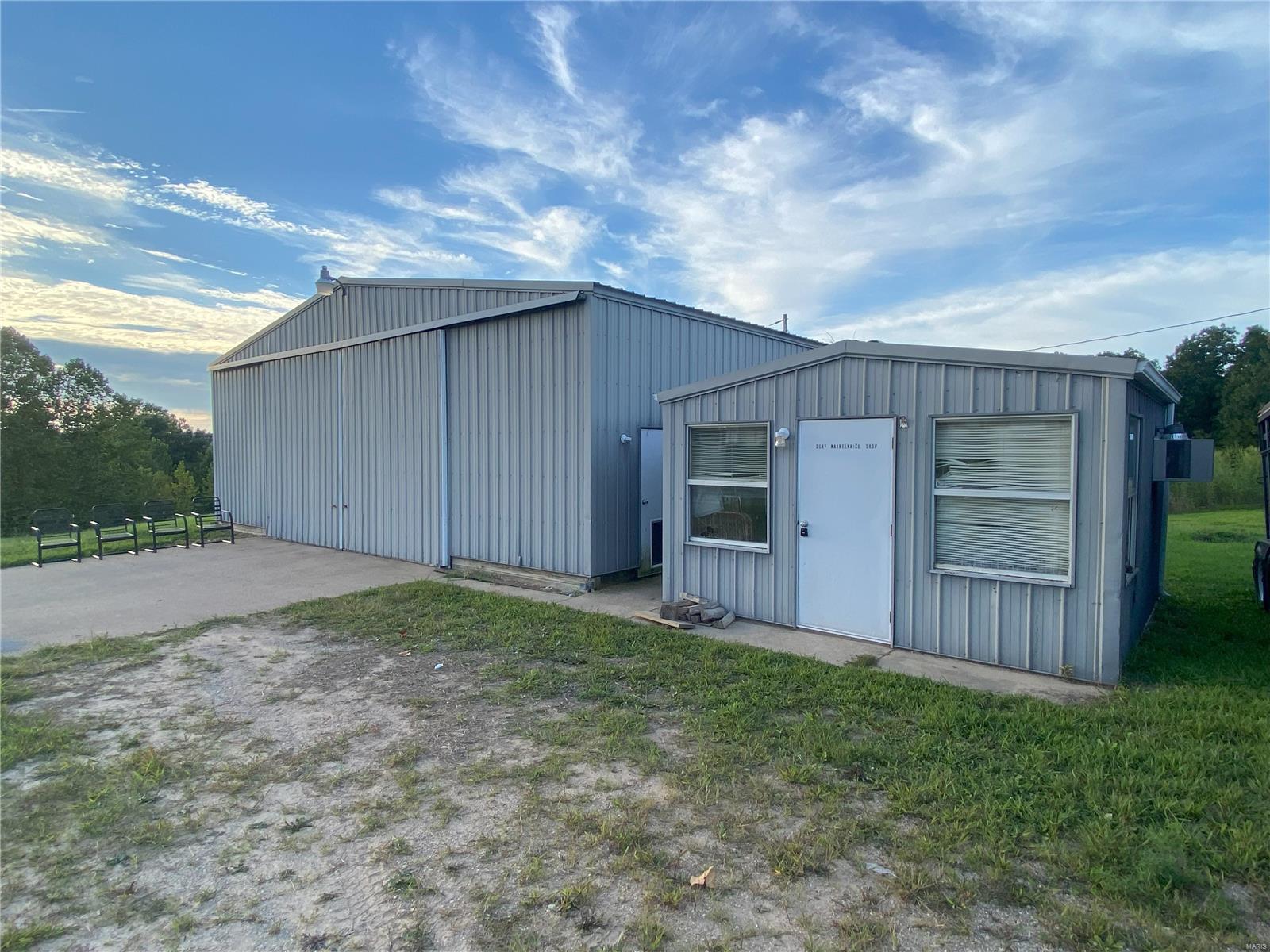 10727 Highway 32 Property Photo 4