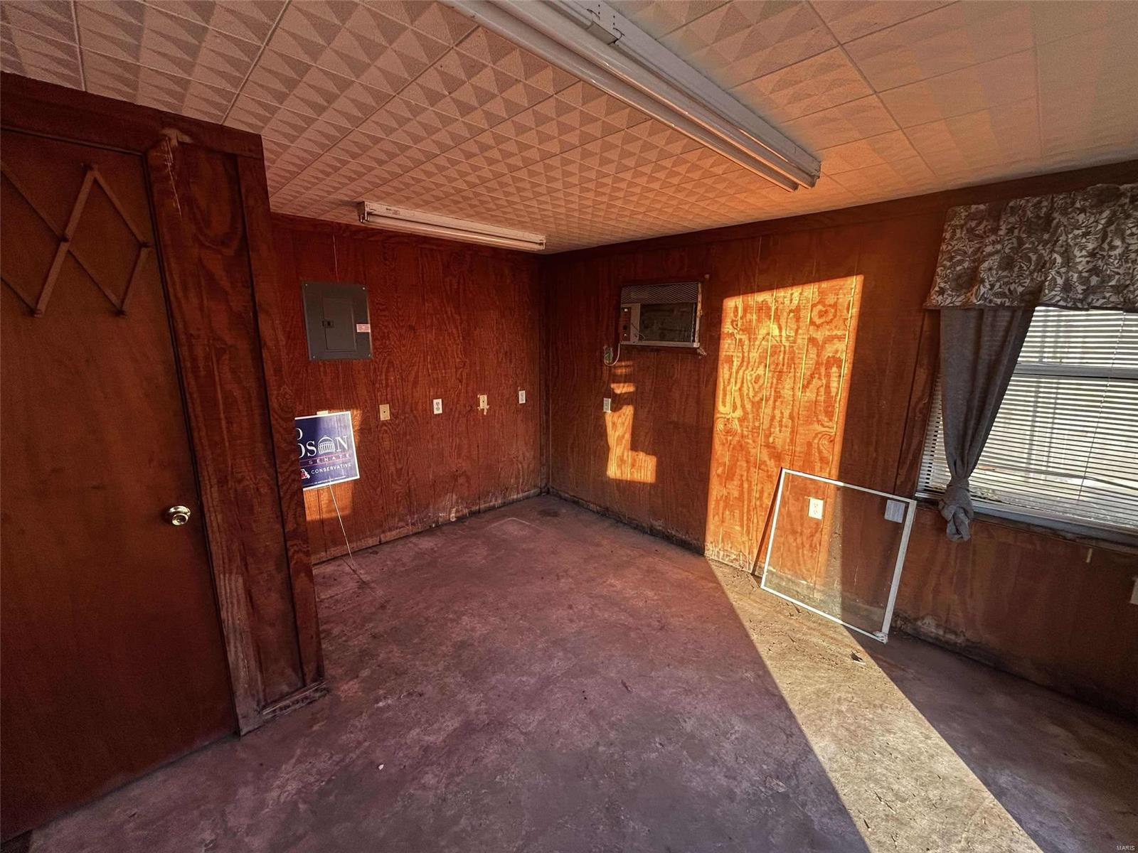 10727 Highway 32 Property Photo 24