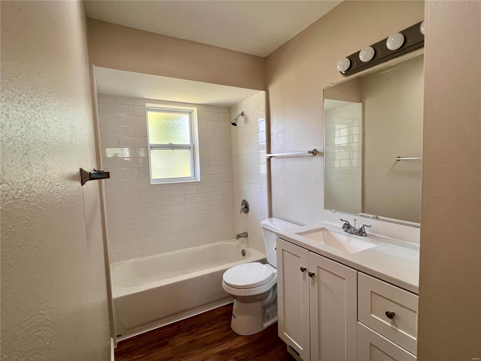 10 Meckfessel Drive Property Photo 18